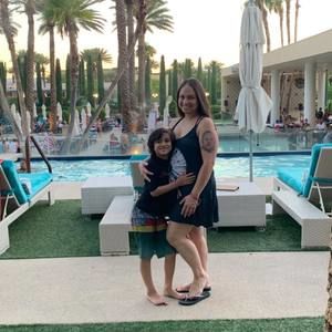 Meet your Posher, Mallory